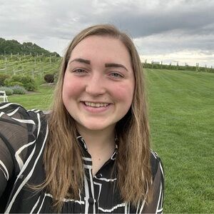 Meet your Posher, Olivia